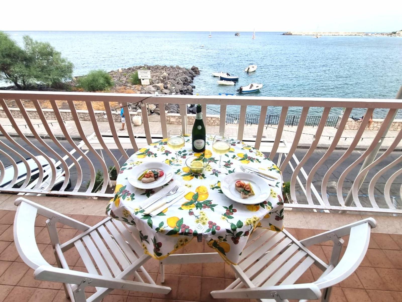 Super Panorama & Astonishing Apartment Seaview جيارديني ناكسوس المظهر الخارجي الصورة