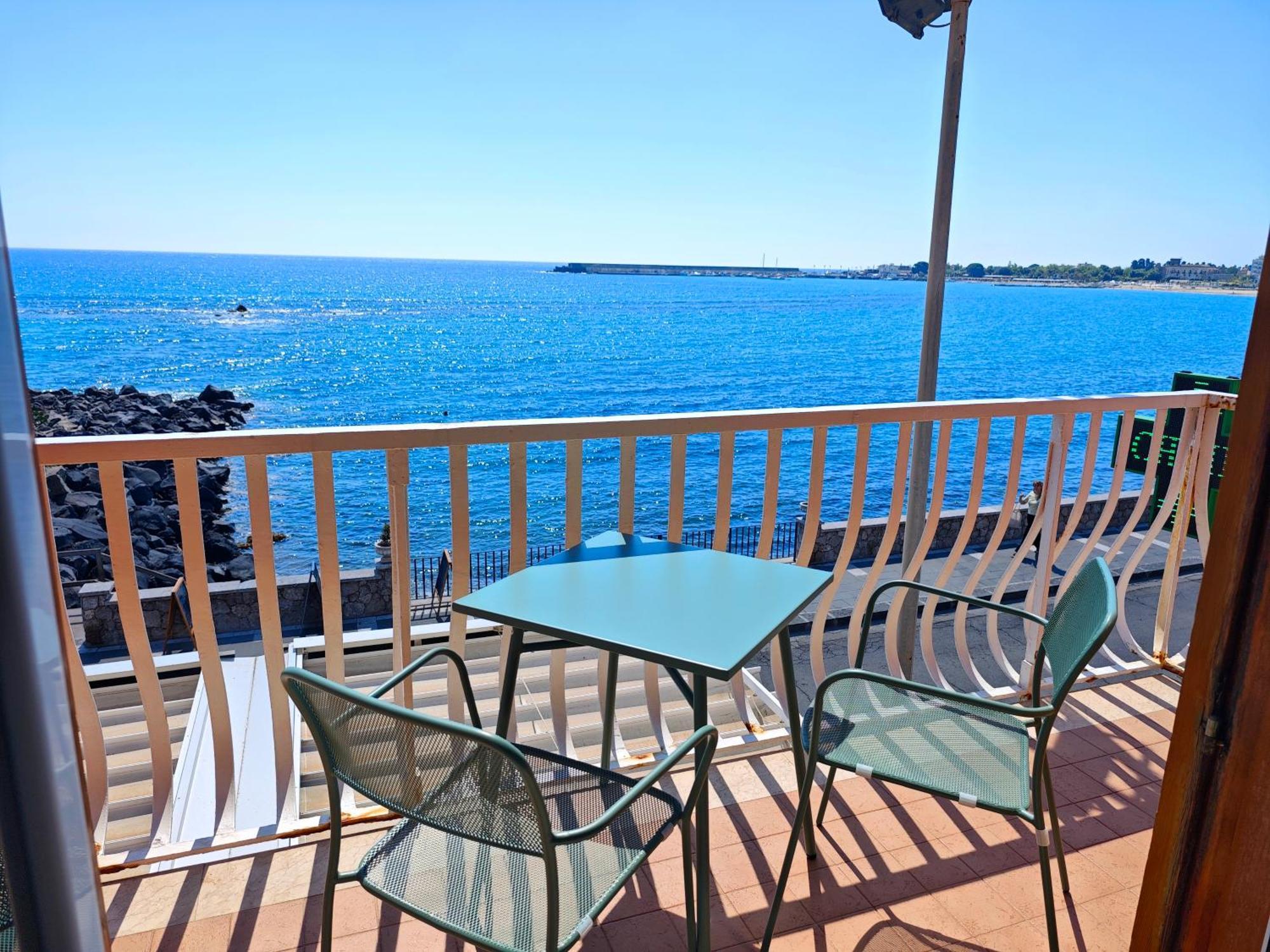 Super Panorama & Astonishing Apartment Seaview جيارديني ناكسوس المظهر الخارجي الصورة