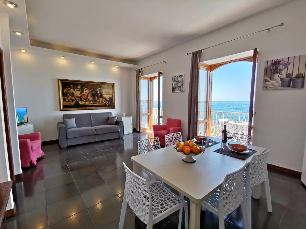Super Panorama & Astonishing Apartment Seaview جيارديني ناكسوس المظهر الخارجي الصورة